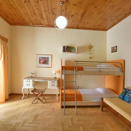 Feel At Home - Family House In Hydra Exterior photo