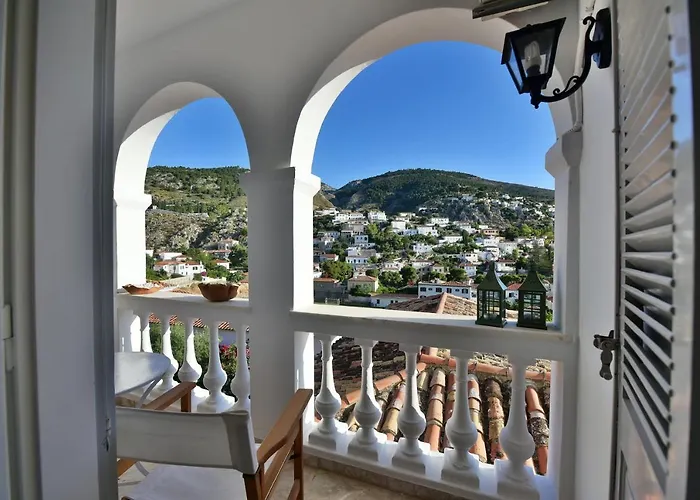 Feel At Home - Family House In Hydra