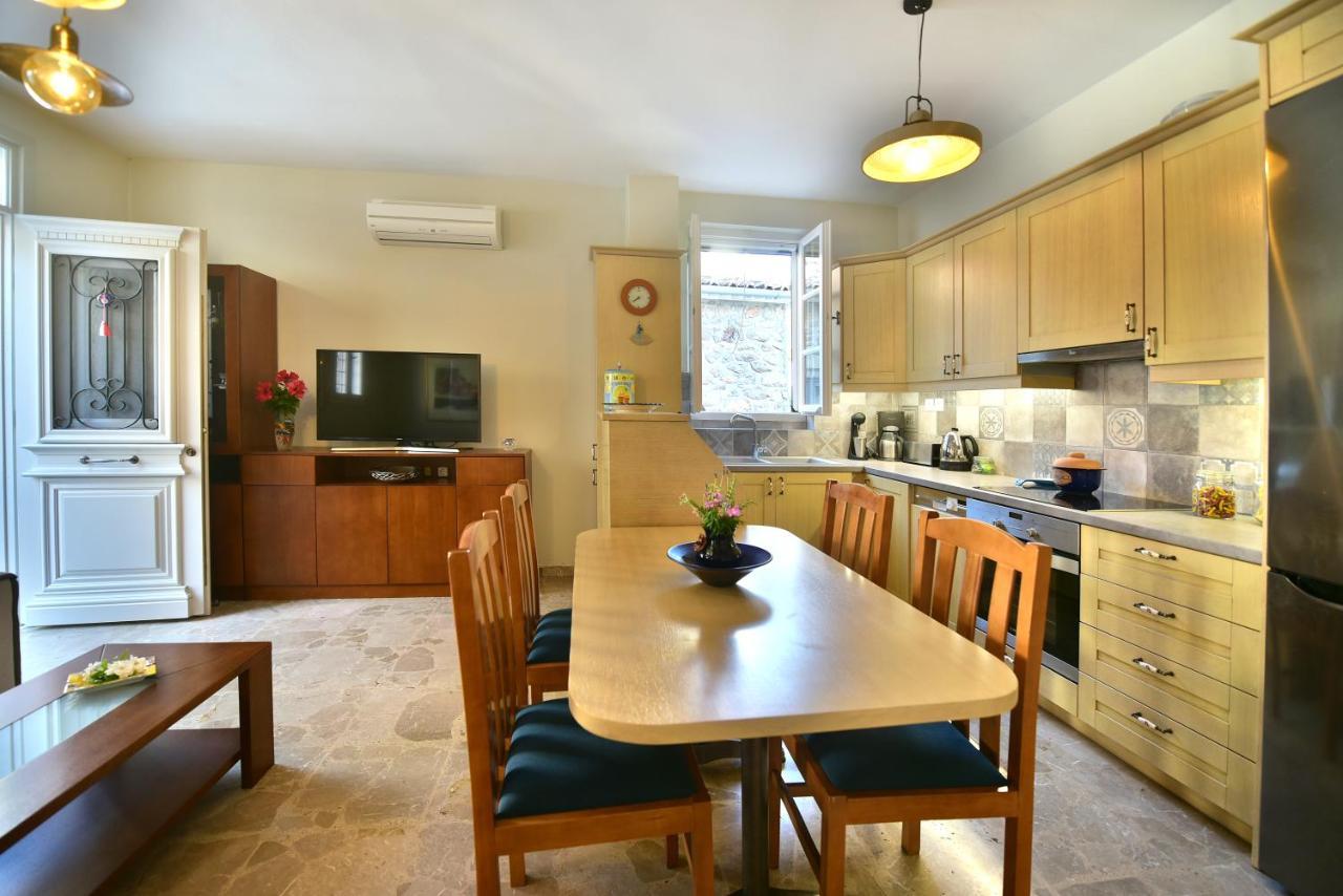 Apartment Feel At - Family House In Hydra *