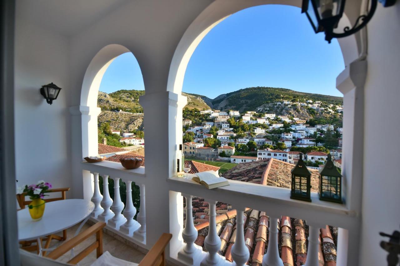 Feel At - Family House In Hydra